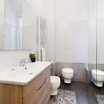 Elegance&comfort I Balcony I Metro 200m *